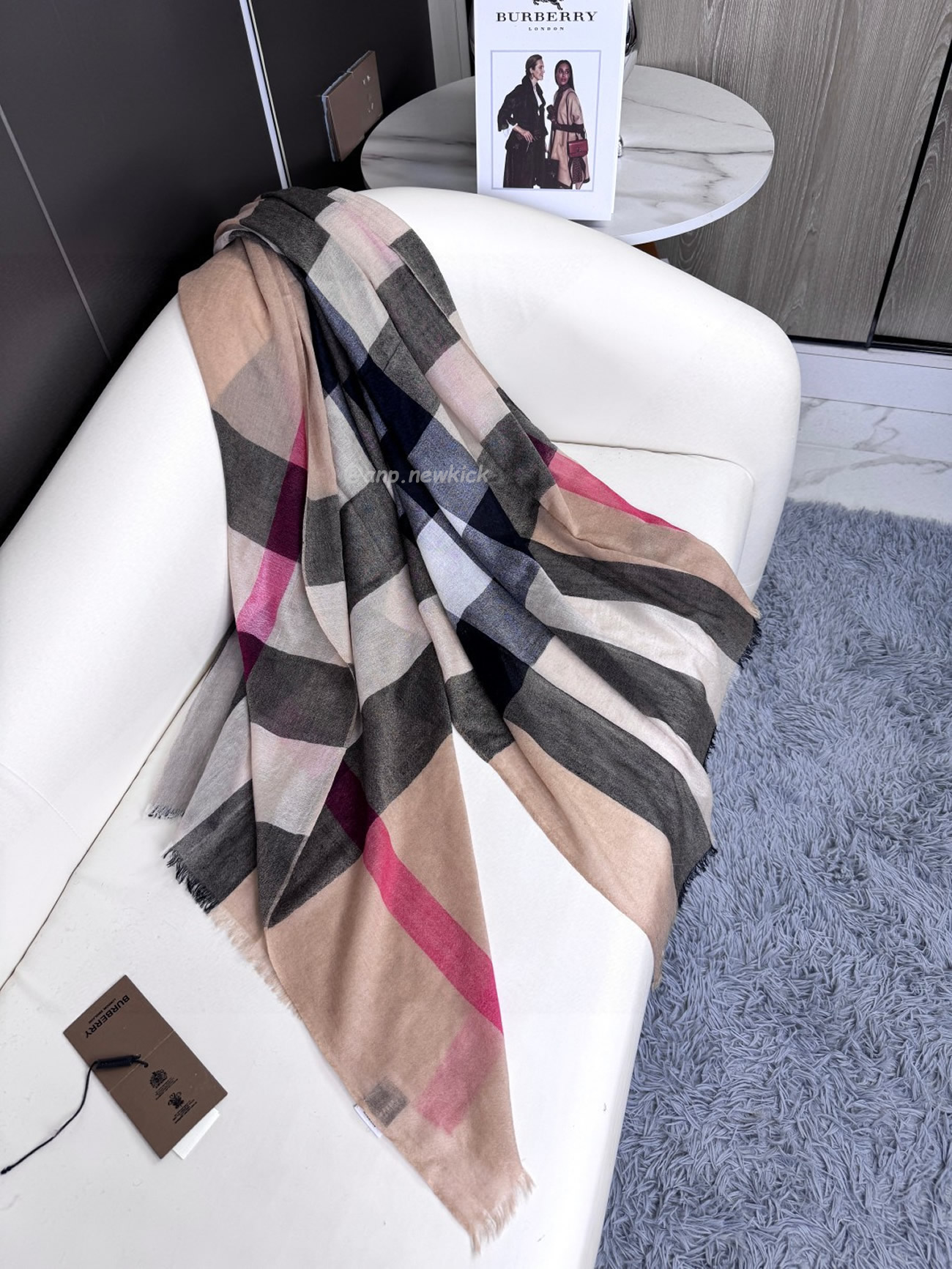 Burberry Vintage Check Cashmere Scarf 90x200cm (7) - newkick.cc